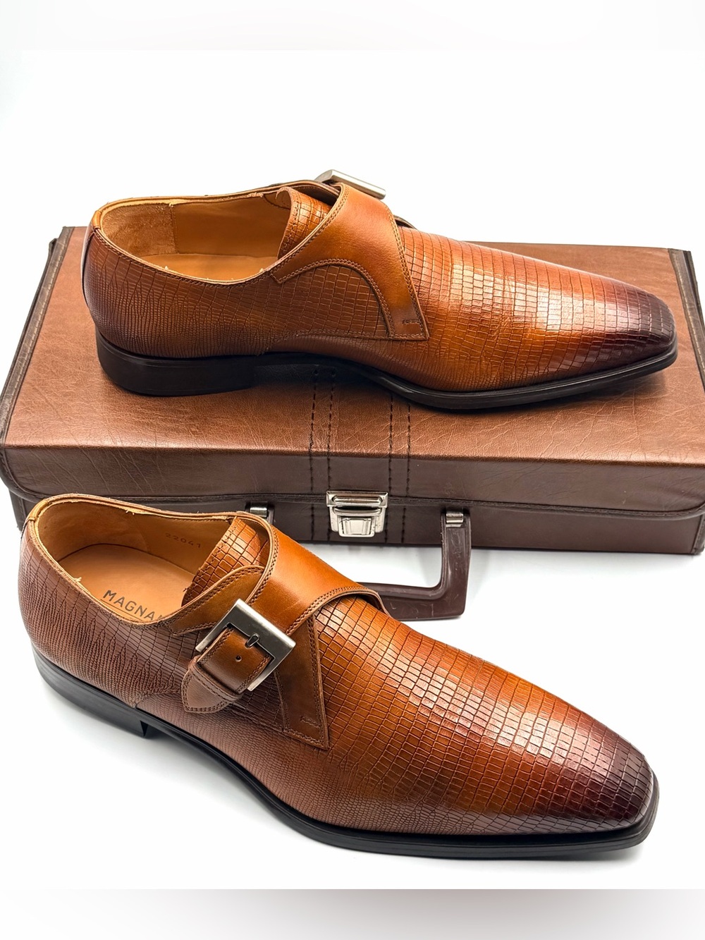 Magnanni Monk Strap Leather Dress Loafer